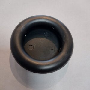 TIRADOR CUBETA REDONDA PLASTICO NEGRA 43 MM
